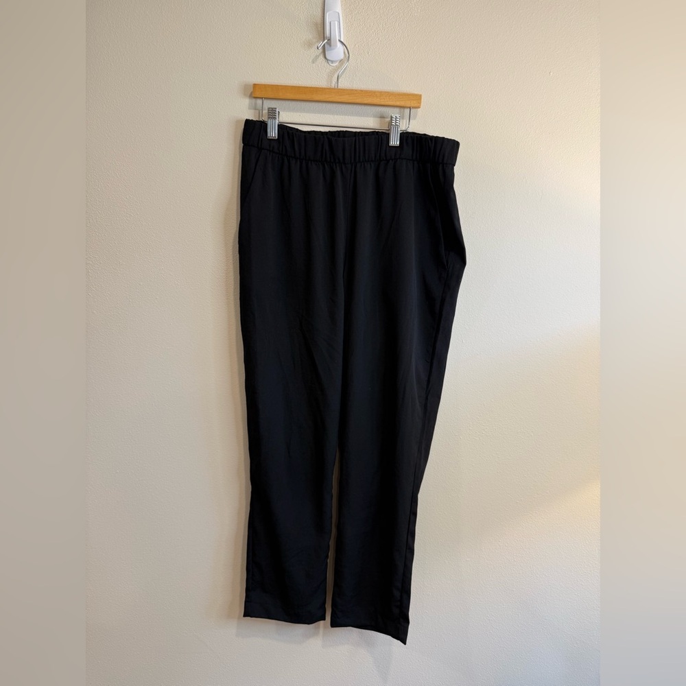 H&M Women’s Black Elastic-Waist Dress Pants